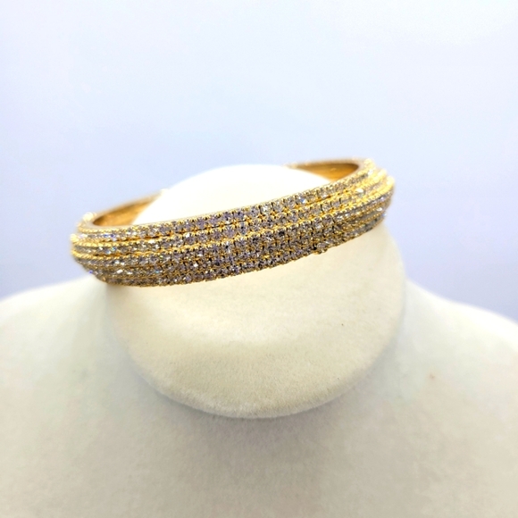 - Tiny Goldtone & Rhinestone Pull-On Bangle Bracelet - Picture 1 of 3